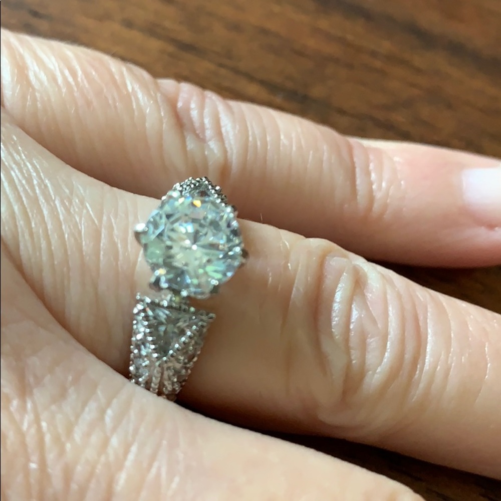 Stunning CZ ring